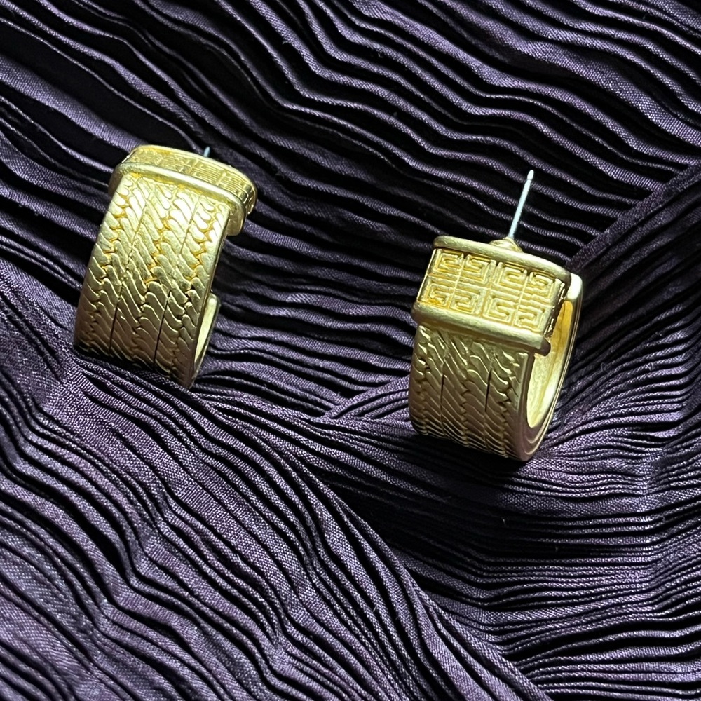 Givenchy, Costume Jewelry Earrings